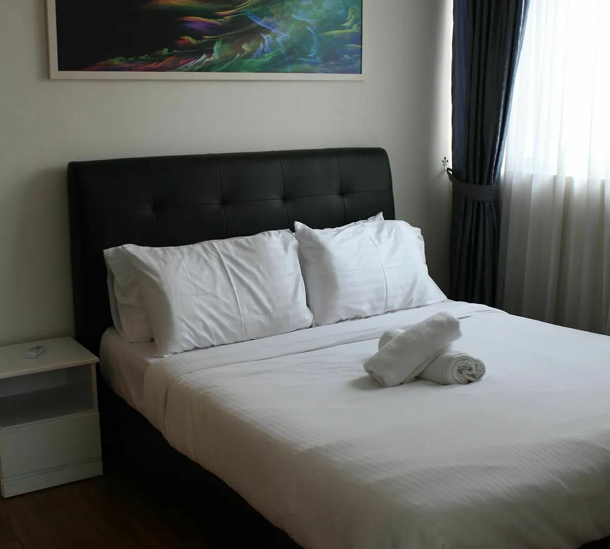 Peaceful Service Suite At Taragon Putri Bintang Kuala Lumpur