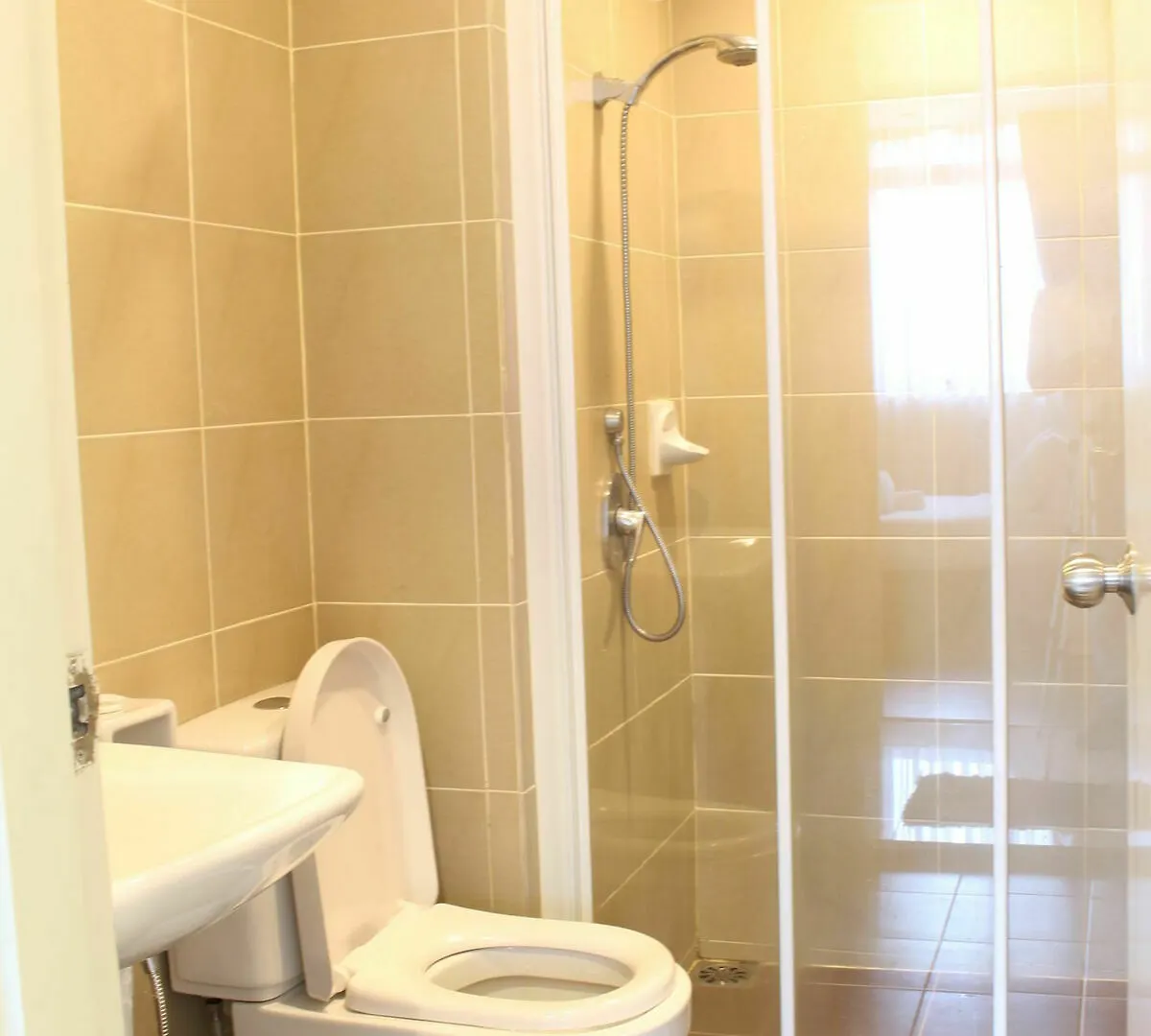 Peaceful Service Suite At Taragon Putri Bintang Kuala Lumpur Malaysia